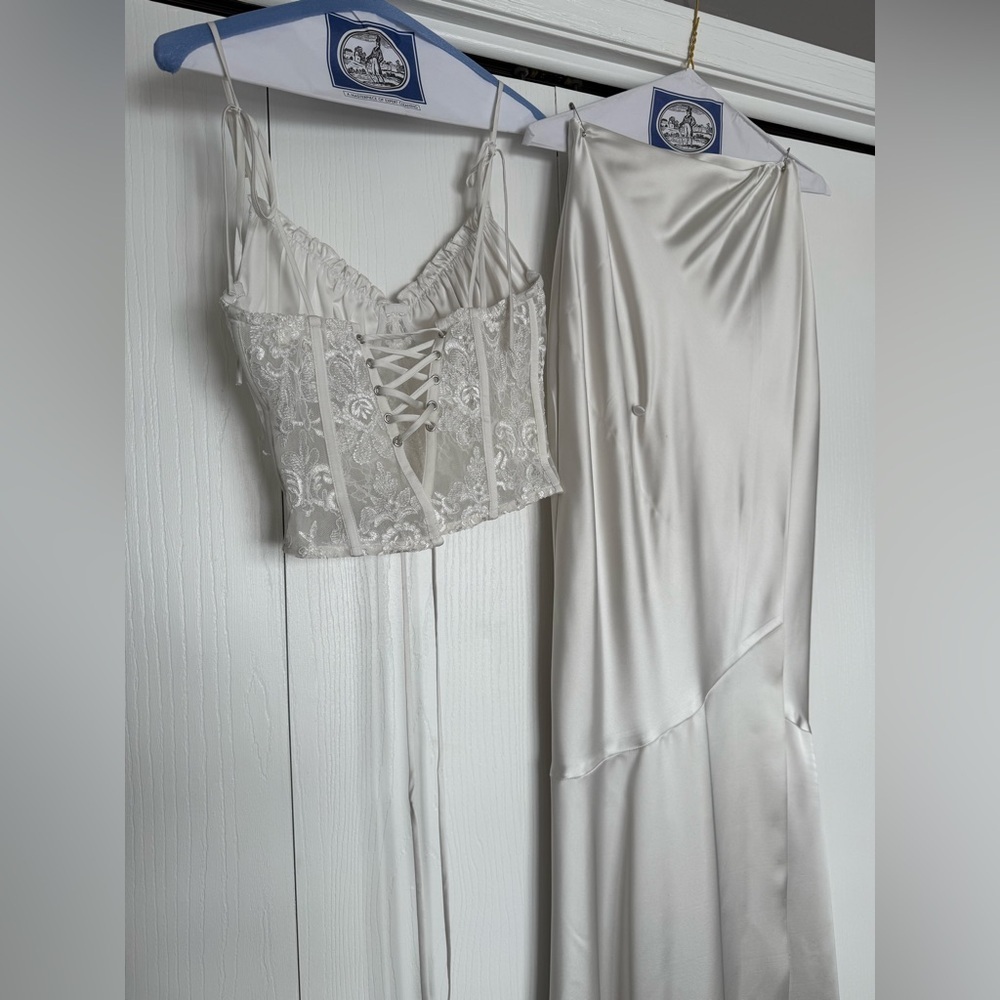 Calla Lily Gown - Picture 7 of 13